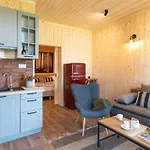 Lesna Przystan Nad Jeziorem Aparthotel 3*