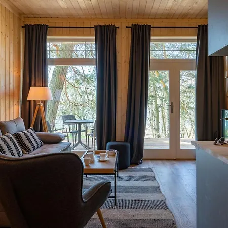 Lesna Przystan Aparthotel *