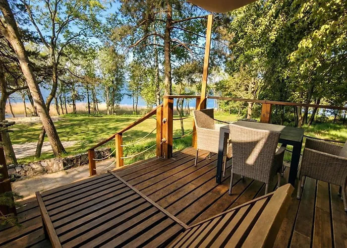 Aparthotel Lesna Przystan Nad Jeziorem 3*